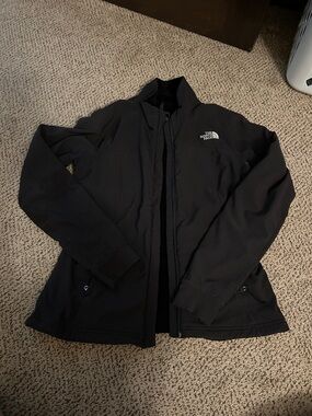 The North Face Black Women's Utility Softshell Jacket